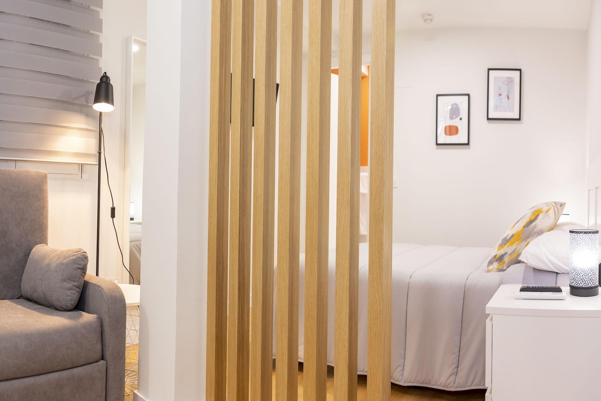 Hostal Montaloya Мадрид Екстериор снимка