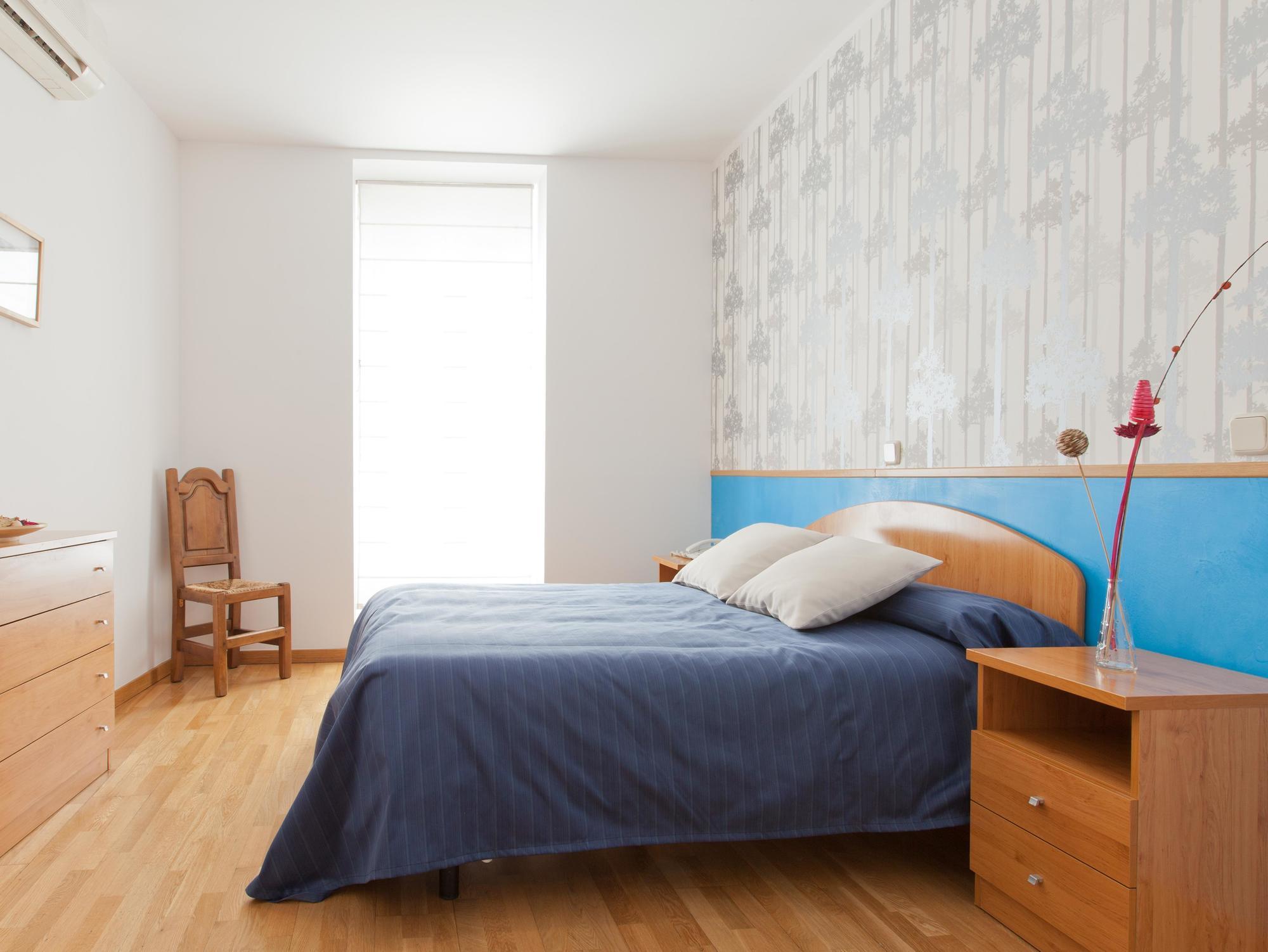 Hostal Montaloya Мадрид Екстериор снимка